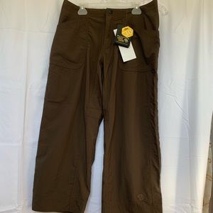 Women’s Brown Mountain Hard-wear Capris Comfort